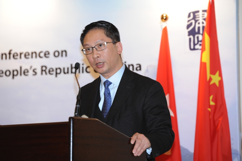 The Secretary for Justice, Mr Rimsky Yuen, SC, delivers a speech at the opening ceremony of the Regional Office of the Hague Conference on Private International Law (Hague Conference) held at Government House today (December 13).