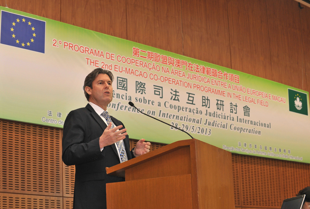 The Deputy Law Officer of the International Law Division of the Department of Justice, Mr Wayne Walsh, delivered a speech on 'International Cooperation in Recovering Proceeds of Crime' at the Conference on International Judicial Cooperation held in Macao on May 28.