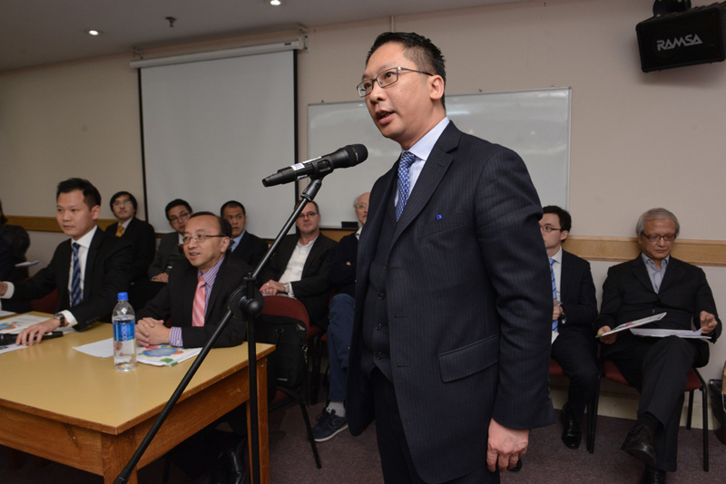 律政司司长出席由立法会议员郭荣铿主持的法律界政改论坛