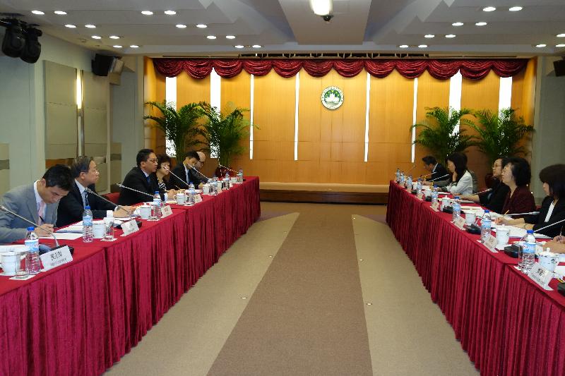 Secretary for Justice visits Macau