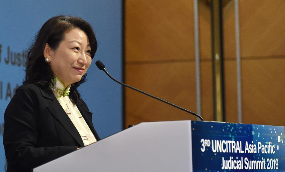 Co-organised by the Department of Justice, the UNCITRAL Regional Centre for Asia and the Pacific, and the Asian Academy of International Law, the 3rd UNCITRAL Asia Pacific Judicial Summit was held in Hong Kong today (November 4). Photo shows the Secretary for Justice, Ms Teresa Cheng, SC, delivering a speech at the summit.