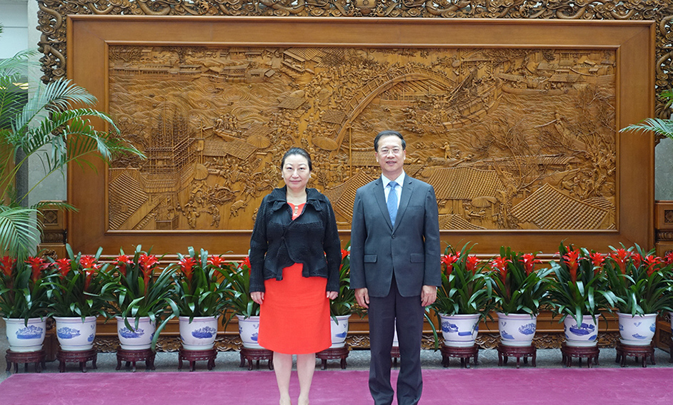 The Secretary for Justice, Ms Teresa Cheng, SC (left), visits the Ministry of Foreign Affairs to meet with the Vice Minister, Mr Ma Zhaoxu (right), in Beijing this afternoon (July 29).
