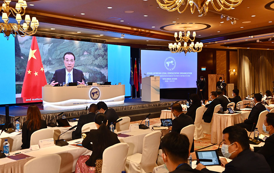The 59th Annual Session of the Asian-African Legal Consultative Organization was successfully launched today (November 29). Photo shows Premier Li Keqiang delivering a speech online at the Inaugural Session of the Annual Session today.