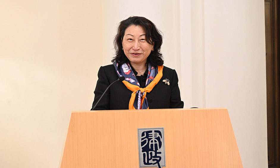 The Secretary for Justice, Ms Teresa Cheng, SC and the President of the International Institute for the Unification of Private Law, Professor Maria Chiara Malaguti, signed a memorandum of understanding for the administrative arrangements for collaboration relating to private international law and international commercial law at a virtual signing ceremony today (May 27). Photo shows Ms Cheng delivering opening remarks at the signing ceremony.
