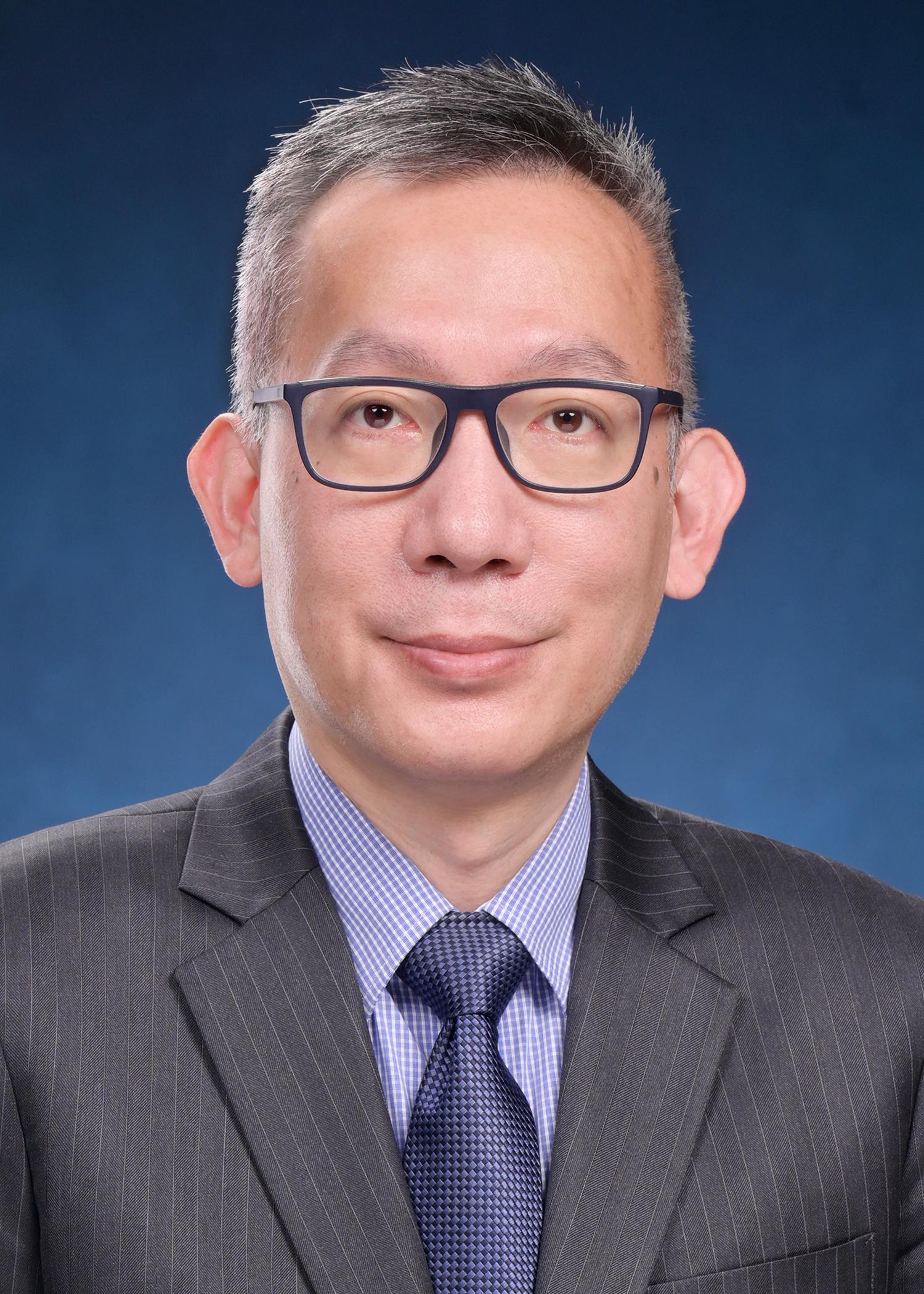 The Department of Justice announced today (September 14) the appointment of Principal Government Counsel Mr Llewellyn Mui Kei-fat as the Solicitor General with effect from September 15.