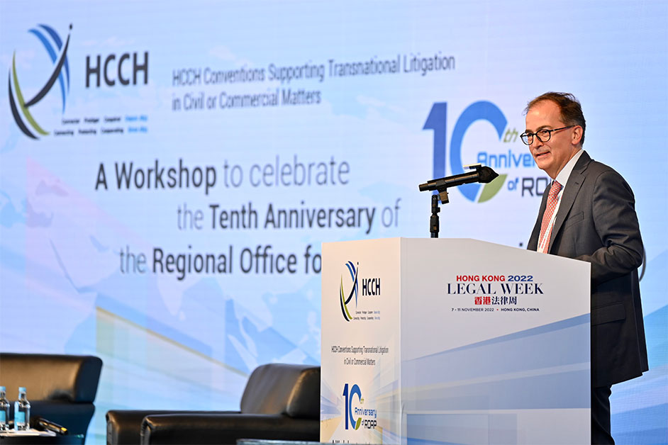 The five-day Hong Kong Legal Week 2022, an annual flagship event of the Department of Justice, continued today (November 8). Photo shows the Secretary General of the Hague Conference on Private International Law (HCCH), Dr Christophe Bernasconi, speaking at HCCH Conventions Supporting Transnational Litigation in Civil or Commercial Matters: A Workshop to celebrate the Tenth Anniversary of the Regional Office for Asia and the Pacific.