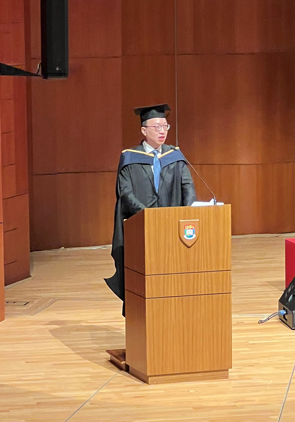 律政司司长林定国资深大律师在十一月二十七日於香港大学法律学院第208届学位颁授典礼发表主题演讲。