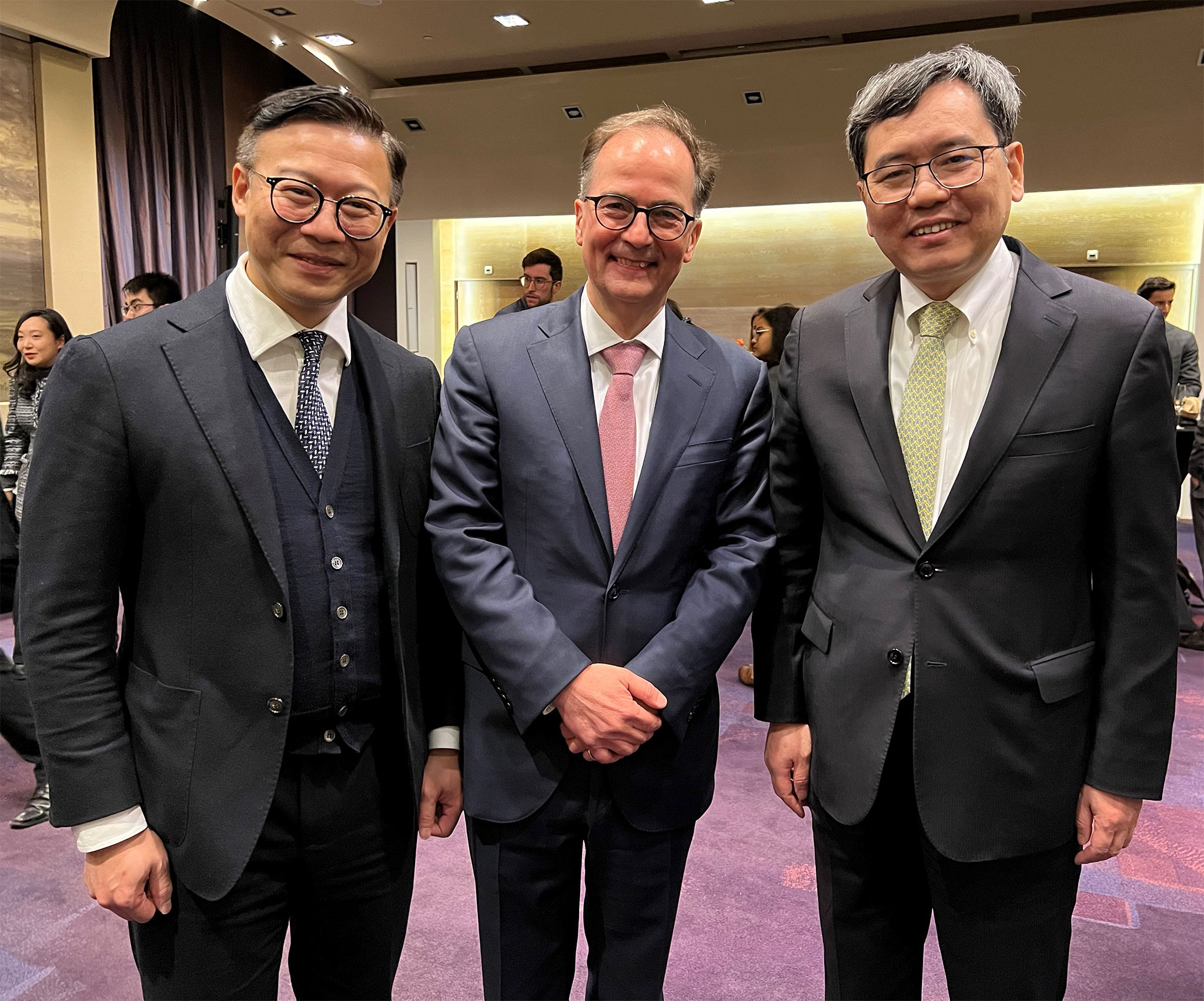 The Deputy Secretary for Justice, Mr Cheung Kwok-kwan, on March 9 (The Hague time) attended a reception hosted by the People's Republic of China for the delegates attending the meeting of the Hague Conference on Private International Law (HCCH)'s Council on General Affairs and Policy in The Hague, the Netherlands. Photo shows (from left) Mr Cheung; the Secretary General of the HCCH, Dr Christophe Bernasconi; and the Ambassador Extraordinary and Plenipotentiary of the People's Republic of China to the Kingdom of the Netherlands, Mr Tan Jian, at the reception.