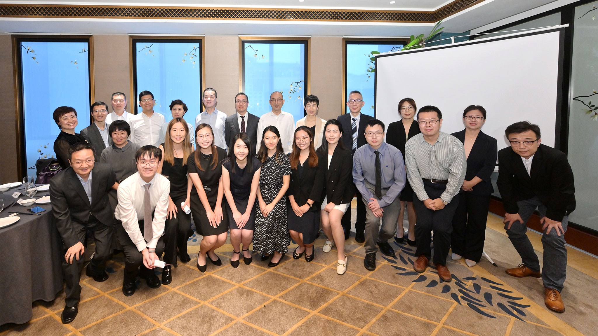 The Secretary for Justice, Mr Paul Lam, SC, led a Hong Kong legal and dispute resolution sector delegation to visit Beijing and took the opportunity to meet with students and representatives of relevant Mainland authorities participating in the Summer Attachment Programme for Hong Kong Law Students in the Mainland in Beijing today (August 25). Photo shows Mr Lam (centre, back) poses with students and representatives of relevant Mainland authorities at a dinner reception.