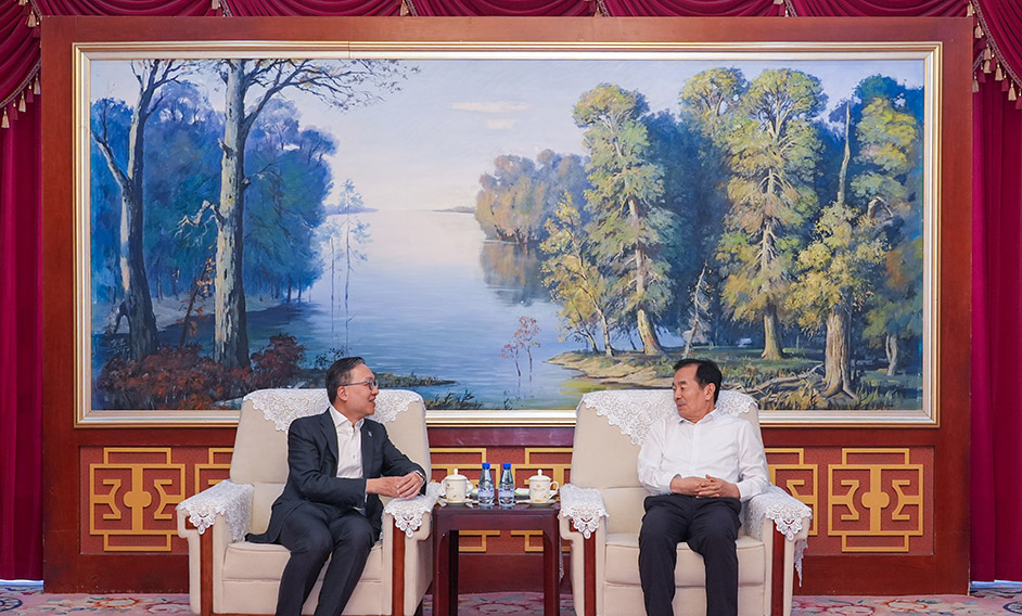 SJ leads cross-professional delegation to begin visit to Xinjiang 